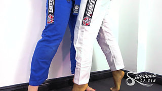 Sos0389 Wild Women - Gym Rivals - Ivy Satinee Vs Ivy Rain