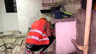 Construction Worker Fucks His Colombian Boss with Big Tits and Huge Ass - Milan Rodrigruez
