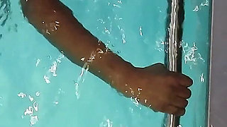 Flashing in the Second Hand Shop 01 & Learning to Swim, Lesson 02