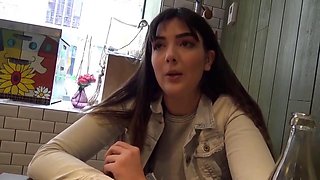 Lola Yumis Big Butt in Lesbian Lingerie Threesome