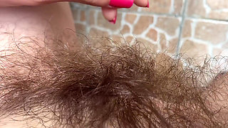 Close up big clit hairy pussy