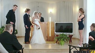 Bride offered one last cheating fuck before getting married