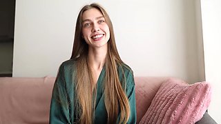 Slender Russian hooks up with doctor during home check up
