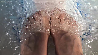Foot Soak Toe Wiggle
