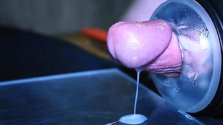 ASMR FLESLIGHT CLOSE UP FUCK AND SLOW MOTION CUMSHOT