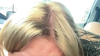 Halli N Lover Gives Hot Blowjob To Her Bf In The Car