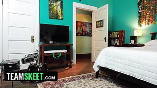 Lustful Aubree Valentine and Kelsey Kane at 18-25 sex