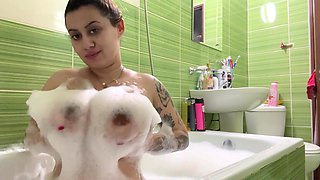 Busty Pregnant Girl Take A Bath
