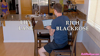 My Horny Goth MILF Girlfriend Convinces Me to Take a Break From Work