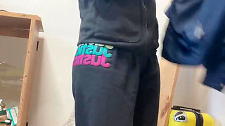 Pee Sexy in Wet Mess Pussy Petite Asian