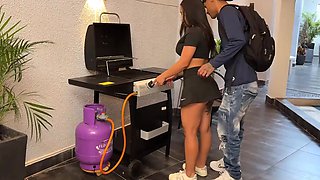 Gorgeous latina brunette bunces on hefty cock and gets fucked properly