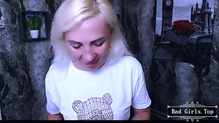 Skinny Big-Tits Blonde Milf Performs Solo Webcam