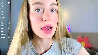 AMATEUR BIGTIT BLONDE TEEN MASTURBATES IN STALKINGS