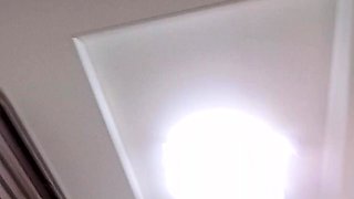 입싸 받는 단발의 입보지녀