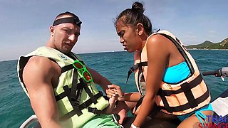 Asian babe gives epic HD blowjob and handie in outdoor interracial fun
