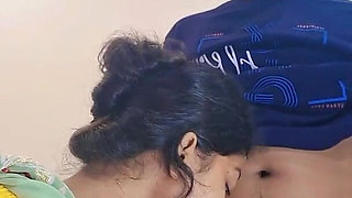 Desi Ex-hot Beautiful Collage Girl First Time Romantic Seen Sex