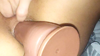 It helps me, it hurts but I like Anal with Conaolador