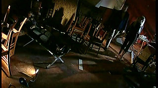 Woman finds out her husband fucking a brunette