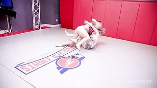 Smiling Kaiia's blonde sex