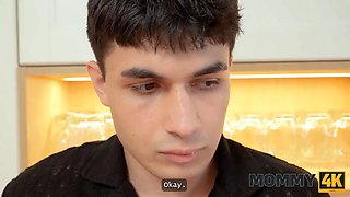 Mommy4k. mature dark haired got so horny and banged teenager fellow at their very first meeting