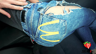 A Mcdonald's Employee Spilled Sprite on Me. as Punishment, She Had to Give Me a Blowjob and Swallow It in the Car.