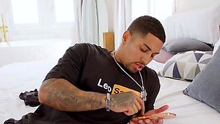 My ex came to see me at home without warning, and to avoid