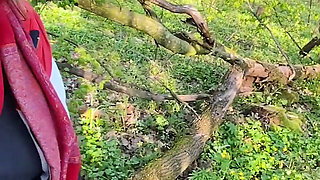 In public a quick blowjob in the forest with oral cum! Delicious!