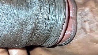 Desi Indian housewife blowjob lekin husband dick