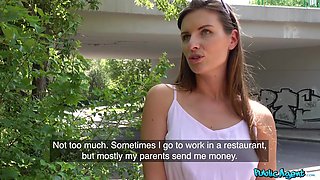 Cheating Girlfriend Jenifer Jane Has Hot Facial