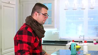 Martin Ignites Hot Mom's Forbidden Romance with Hipster