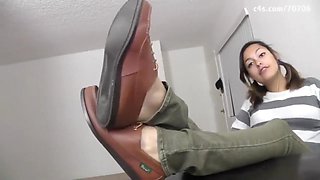 Jerk to the Beat - FOOT FETISH 1