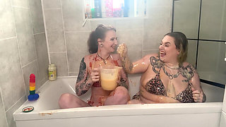 Sploshing with Sammie