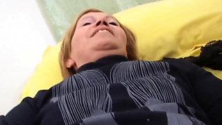 My best friend's stepsister - Mature chick in threesome trouble