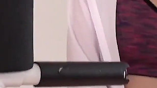 Bitch Trainer a Gym Babe Uses Her Exquisite Licking Technique to Bone Gym Boys. Part.1