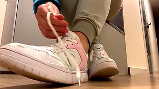 No socks, feet fetish, milf feet