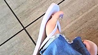 Amateur Foot Fetish Girlfriend Sucks and gives a Footjob