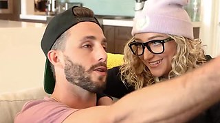 Tight blondie easily seducing her roommate for a fast fuck