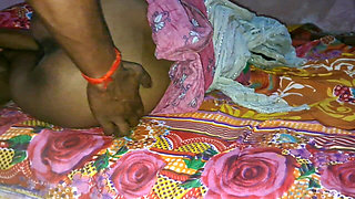 Bhabhi Pusssy Me Big Cock on Bedroom