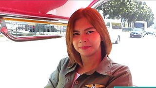 Petite Thai MILF picked up on the street with a Tuk Tuk taxi