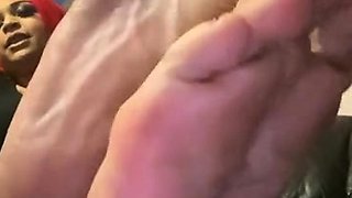 Amateur Foot Fetish Girlfriend Sucks and gives a Footjob