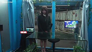 Magic Mirror Car: Aspiring Female Announcers' Outdoor Broadcasting Challenge x1xB6BA3D7D4637286BB1