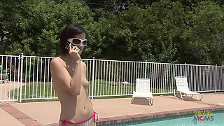 Getting a Messy Anal Creampie and Rubbing Her Clit