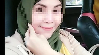 Beautiful Hijab Infonesia with Her Smooth