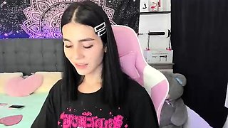 Romanian amateur webcam teen masturbate