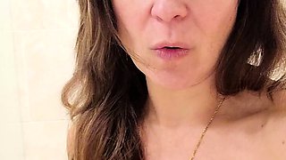 Masturbation close up Tamara big clit