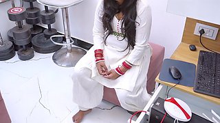 Fucked the Huge Indian Ass of My Married Stepsister and Came All Over It