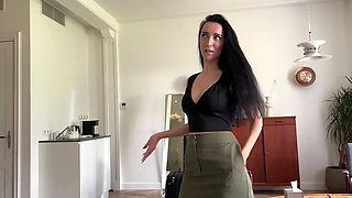 Hot stepmom forgot to put on panties in bed