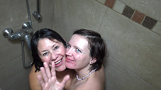 Lesbian shower with dulcemorena and young minitommy