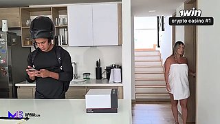 Colombian blonde pays a delivery man with sex - Max Betancur &