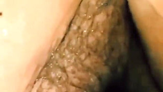 Wildenglishbbw playing with my hairy fat pussy in bath